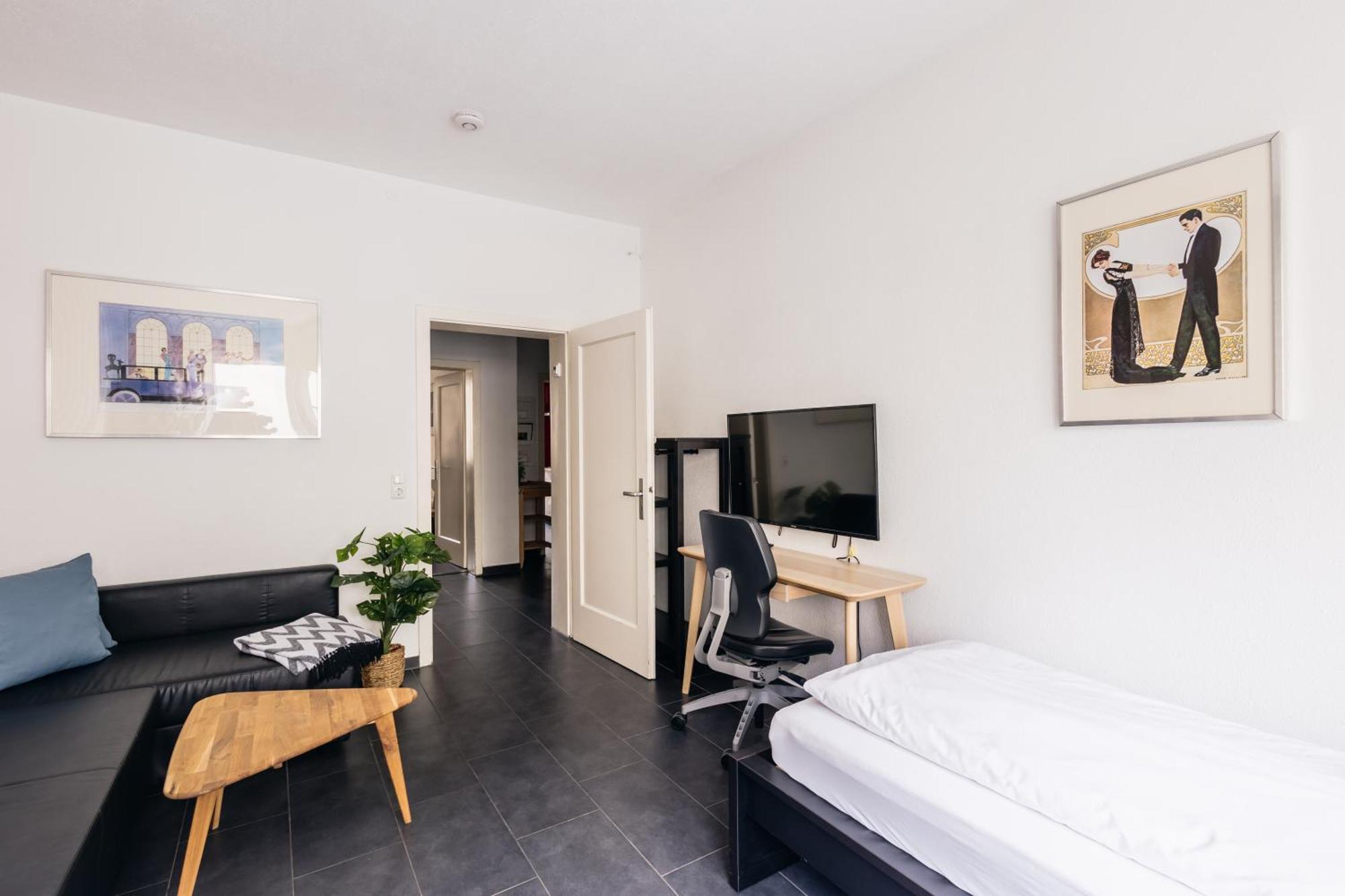 Centrally Located 2-Room Apartment ハノーファー エクステリア 写真