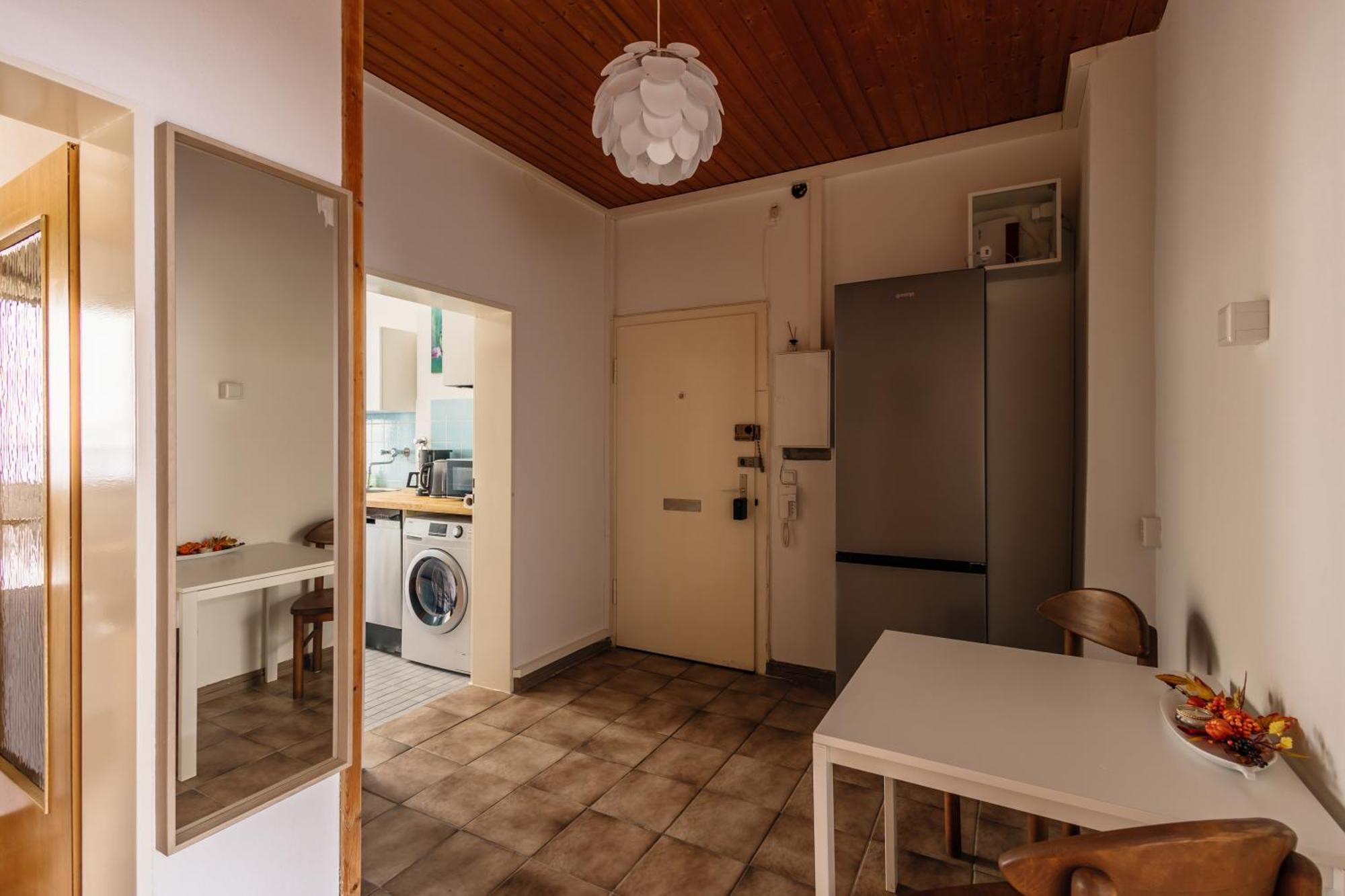 Centrally Located 2-Room Apartment ハノーファー 部屋 写真
